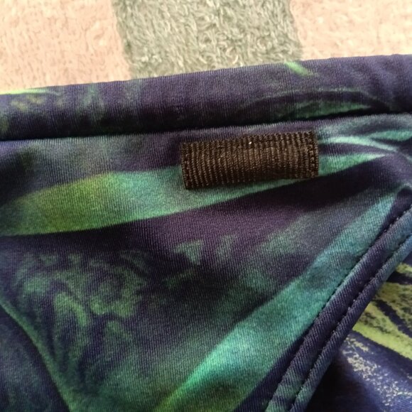 (Pre-Owned) VINTAGE HOM SWIM BRIEF, SIZE 34", GREEN/BLUE PATTERN (*) - Picture 4 of 8
